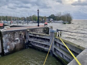 Let op! Werkzaamheden aan de keersluis