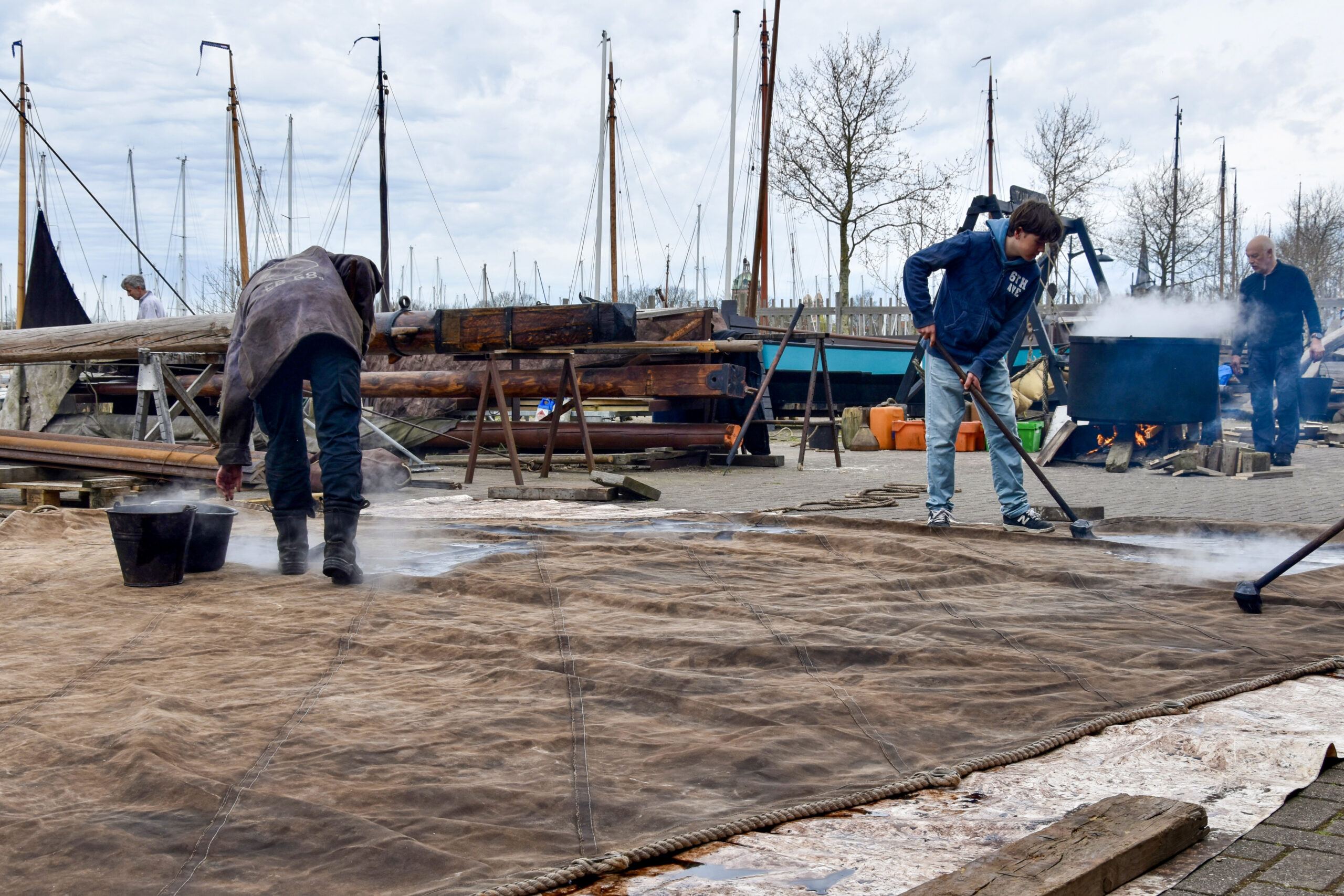 Traditionele ambachten tot leven gebracht in de haven van Hoorn